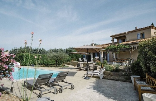 La Roque-sur-Pernes House | Lazoie- - Four Bedroom House, Sleeps 8