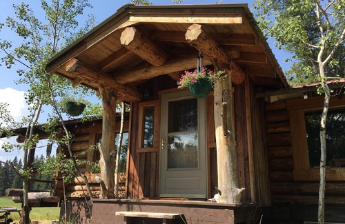 Condon Cabin | Lazy Bean - Private Cabin Neighboring Bob Marshall Wilderness