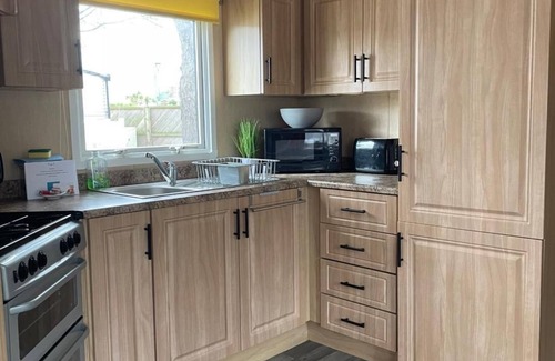 Hamworthy House | Lazy Bear Holidays - Arne View