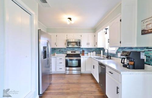 Abilene House | Lazy Boho Resort: Roomy Lux. Home w/Private Pool