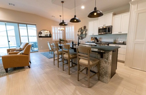 Mesquite House | Lazy Boy Manor BL991940 by J and Amy