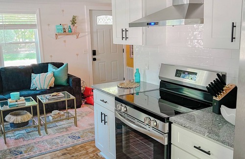Murrells Inlet House | Lazy Days Bungalow, Heart of Murrells Inlet, Steps to the Marshwalk, Pets Okay