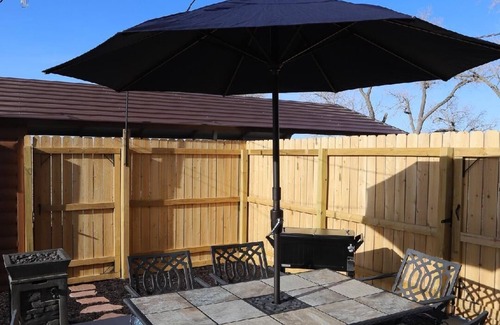 Brookville Cabin | Lazy Days Cabin at Kanopolis Lake