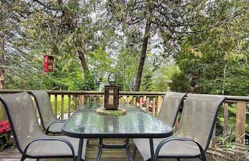 Ashfield-Colborne-Wawanosh Cottage | Lazy Days-LakeView charm