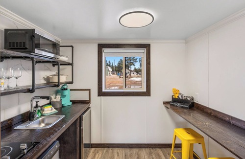 West Yellowstone Hotel | Lazy Duck Inn Room #22