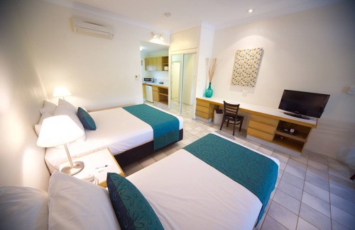 Port Douglas Hotel | Lazy Lizard Motor Inn