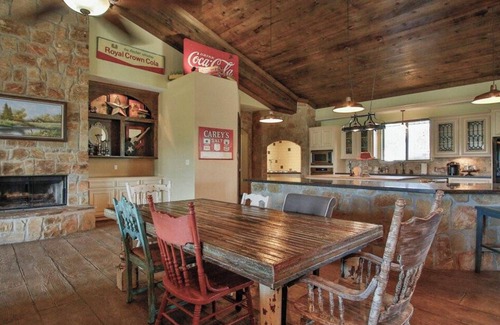 Cypress House | Lazy River Retreat in northwest Houston