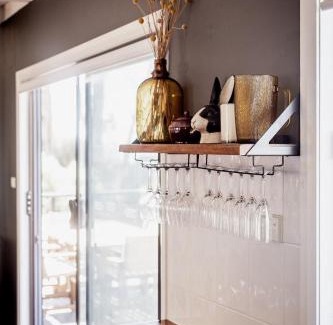 Primrose Sands House | 'Lazy Susan's' Waterfront Shack