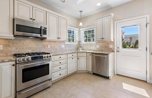 North Beach Haven House | LBI Beach House w-pool in Spray Beach, 4BR, 3.5 Bath, minutes walk to beach