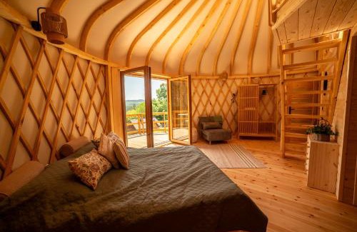 Tropie Other | Leśny krąg