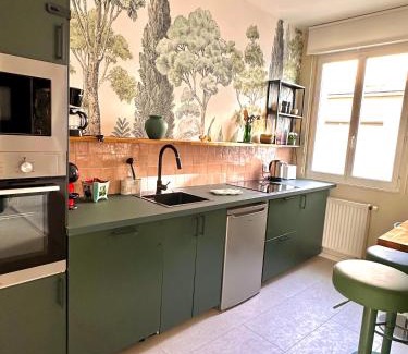 Montville Apartment | Le 101 appartement dans charmant village parking facile