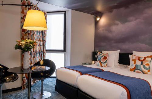 7th Arrondissement Hotel | Le 7 Eiffel Hotel by Malone