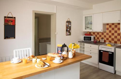 Chavanac House | Le Balcon Bleu, gîte located in Millevaches National Park