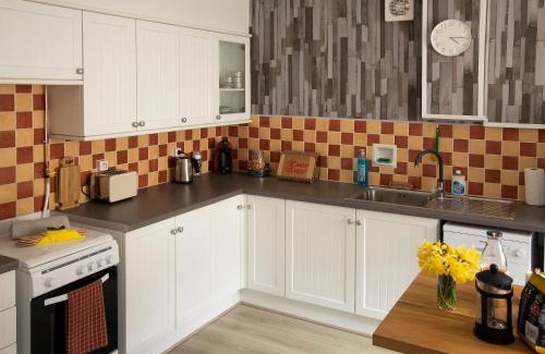 Chavanac House | Le Balcon Bleu, gîte located in Millevaches National Park