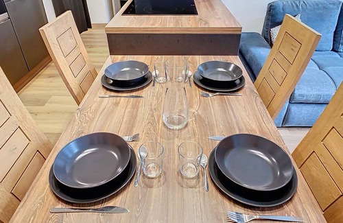 Voiron Apartment | LE CÈDRE de JORI : 55m2, 2 bedrooms, downtown