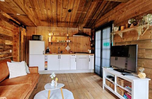 Geel Ski Chalet | Le Canard - Rust aan het water