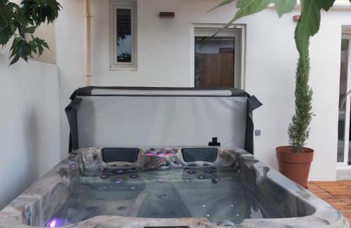 Conques-sur-Orbiel House | LE CELESTHYM - SPA Privatif