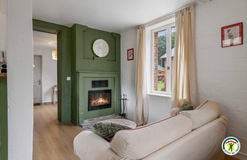 Saint-Jean-du-Cardonnay House | Le Cellier du Château - SAINT JEAN DU CARDONNAY