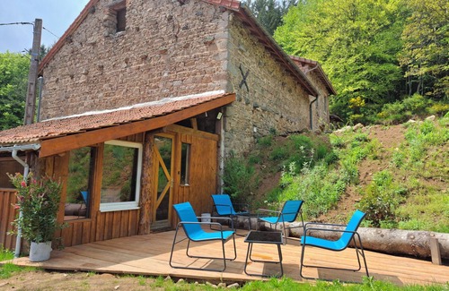 Saint-Rirand Cabin | Le Chalet - Land of oyali
