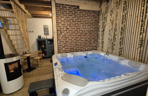 Chauny Apartment | Le Charmant Spa