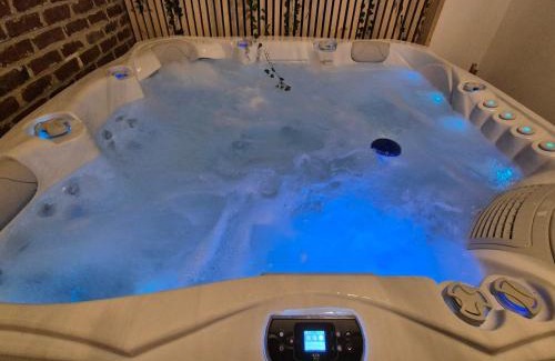 Chauny Apartment | Le Charmant Spa