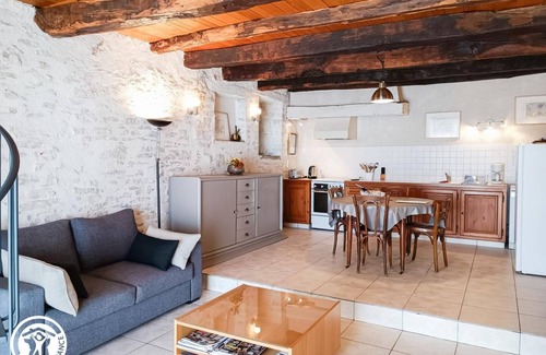 Saint-Martin-Labouval House | Le Clos des Muriers - SAINT MARTIN LABOUVAL