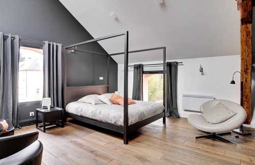 Pomponne House | Le clos de la Pomponnette