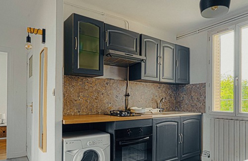 Villeurbanne Apartment | Le cocon, accommodation for 6 people + 1 baby in Villeurbanne near Lyon