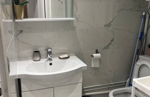 Parc-de-Montsouris Apartment | Le Cocon de Fati