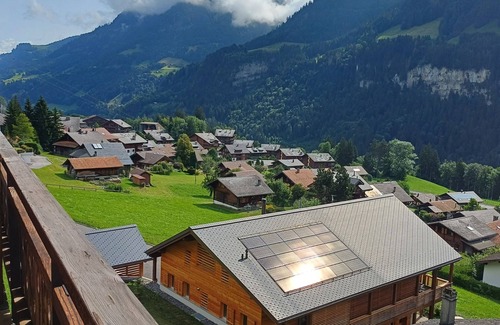 Champery Apartment | Le Cocon, Large studio 35m2, Champery 700m from the cable car 2 to 4 persons