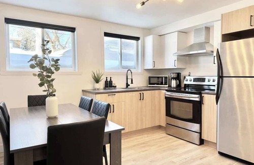 Ste. Foy Apartment | Le Cozy Summary: Disc