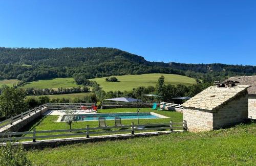 Banassac House | Le domaine de verteilhac la grange demile
