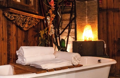 Romano d'Ezzelino Bed & Breakfast | Le Fate Corbezzole B&B - Paradise Suite