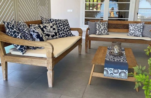 Paea Villa | Le Ficus Iti - Belle villa bord de mer et piscine