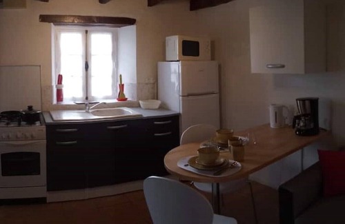 Nanteuil-de-Bourzac House | Le Calme, a Cozy Studio for two