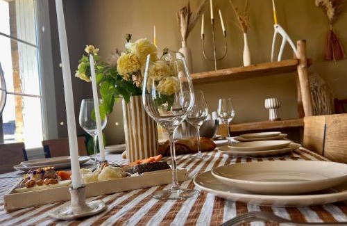 Saint-Jean Eudes Saint-Gilles Apartment | Le French Caen Caen Loft Plein de Charme au cœur de Caen pouvant accueillir 8 personnes