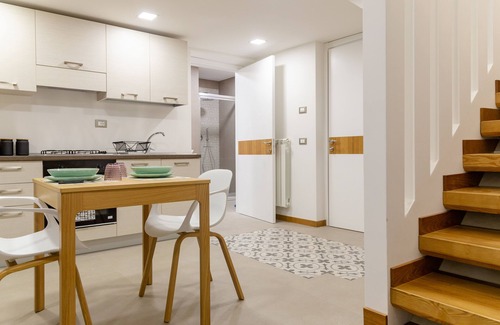 Catania City Centre Cabin | Le Gemme - Rubino Apartment