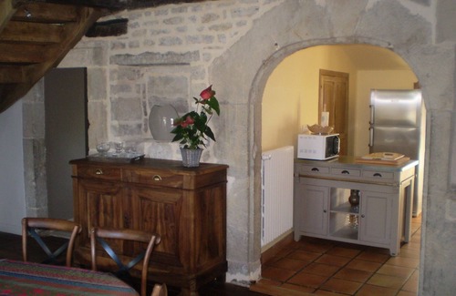 Severac-l'Eglise Cottage | Le Gite du Pigonnier remains quiet spacious character