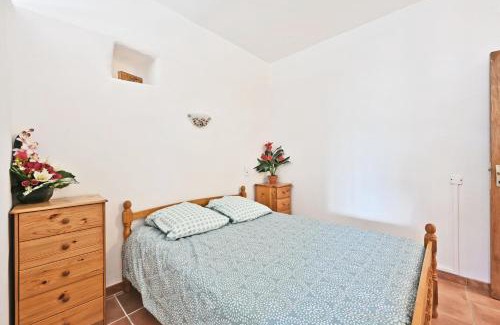 Ribes Apartment | Le Grand Val - Appt pour 3 vue sur la vallée