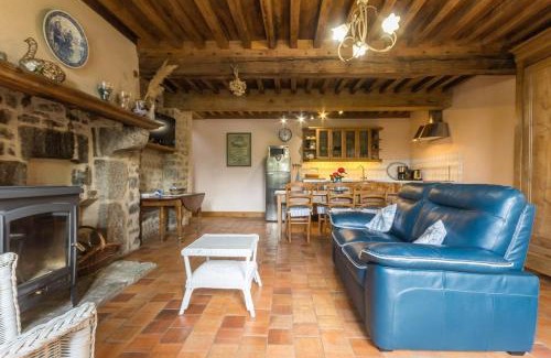 Lormes House | Le Gros Louis