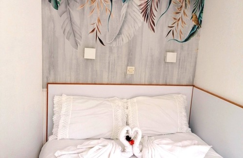 Cap Esterel Resort | Le Hameau Cap Esterel sea view, swimming pools, air-conditioned, sleeps 4, free parking