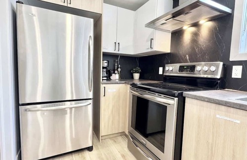 Ste. Foy Apartment | Le Luxueux Summary: D