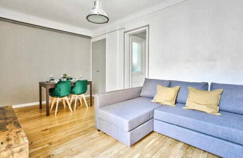 Arsenal Apartment | Le Marais Charmant Apartment Paris