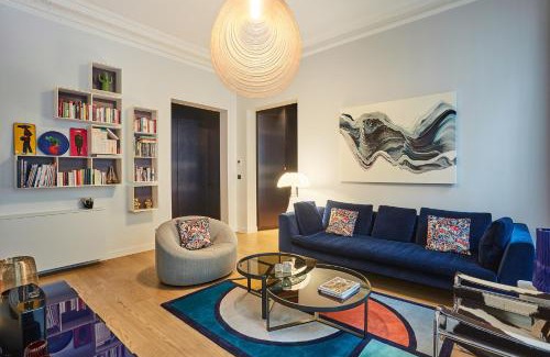 Saint-Merri Apartment | LE MARAIS Luxury Apartment in the heart of Paris - 2 Bed 2 Bath with AC