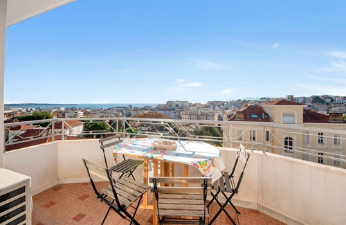 Carnot Apartment | Le Marine vue mer avec joli terrasse