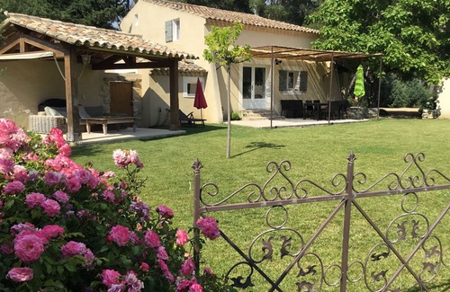 St.-Remy-de-Provence House | Le Mas de Baptiste near the town center with heated, sheltered swimming pool