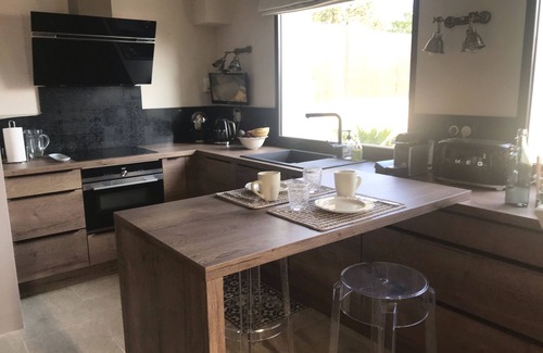 Gordes House | Le Mas de Pierre, charming house with breathtaking views of the Luberon