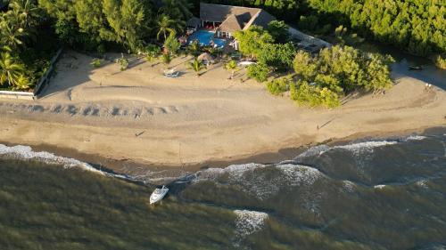 Djamandjary Hotel | Le Moya Beach