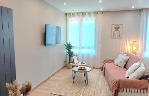 Beauvais Apartment | Le Naga - Confortable avec Vue sur la Cathédrale