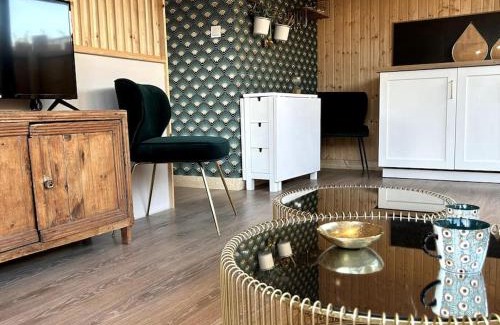 Luc-sur-Mer House | Le Nid douillet proche de la mer. La clef des paons